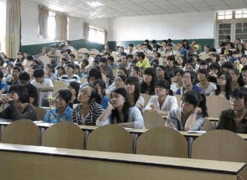 專科生迎不好消息 重點院校本科學(xué)歷門檻提升，成人非學(xué)歷教育成關(guān)注點